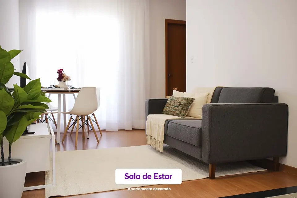 Sala mobiliada com sofá